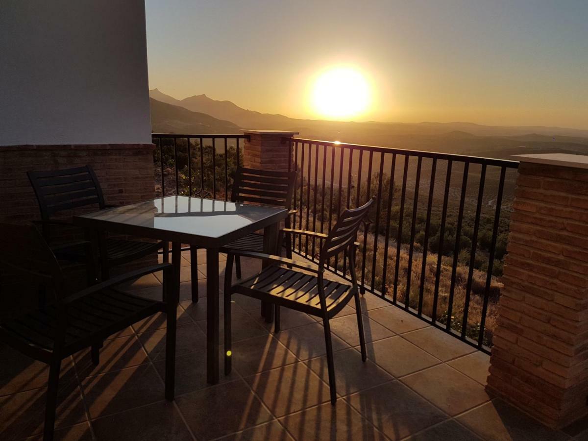 Apartamentos Rurales La Dehesa Del Acebuche Jaen Bagian luar foto